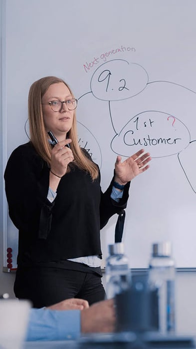 Netadmin expert explaining